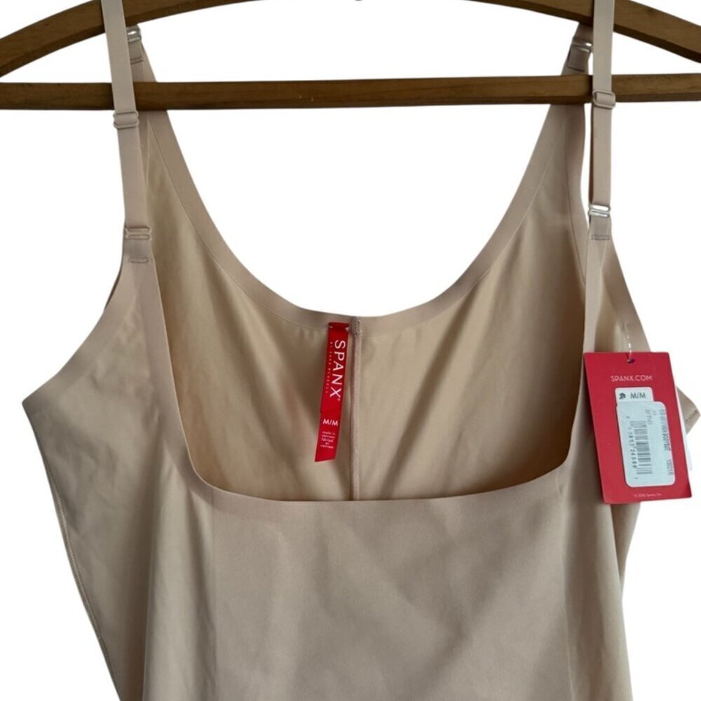 SPANX Thinstincts Full Mid Thigh Body Suit Size M NEW Medium Slimming Holidays - Picture 2 of 14